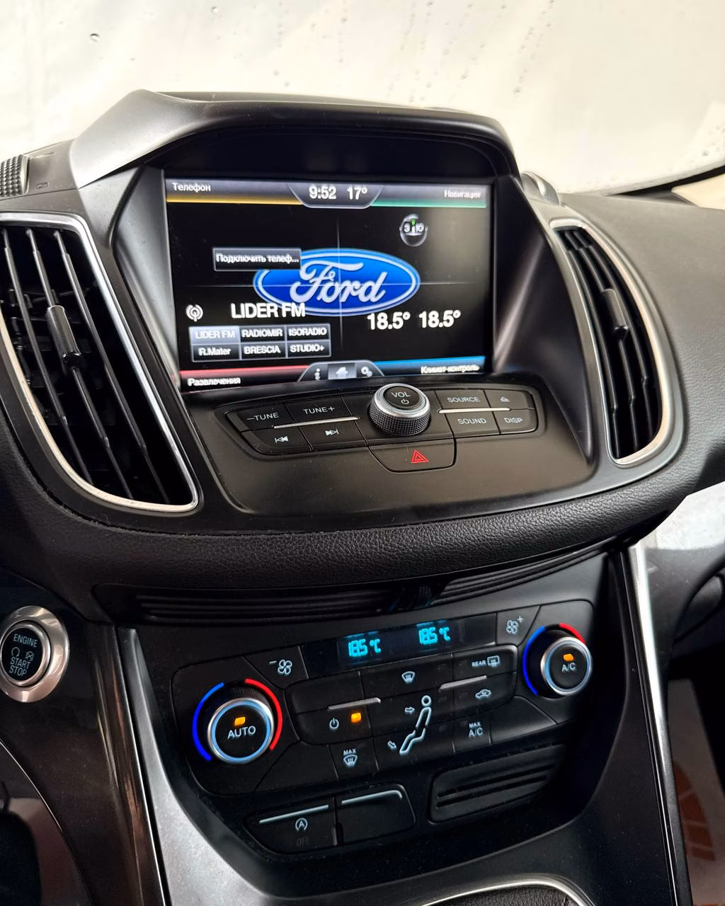Ford C-MAX фото 11