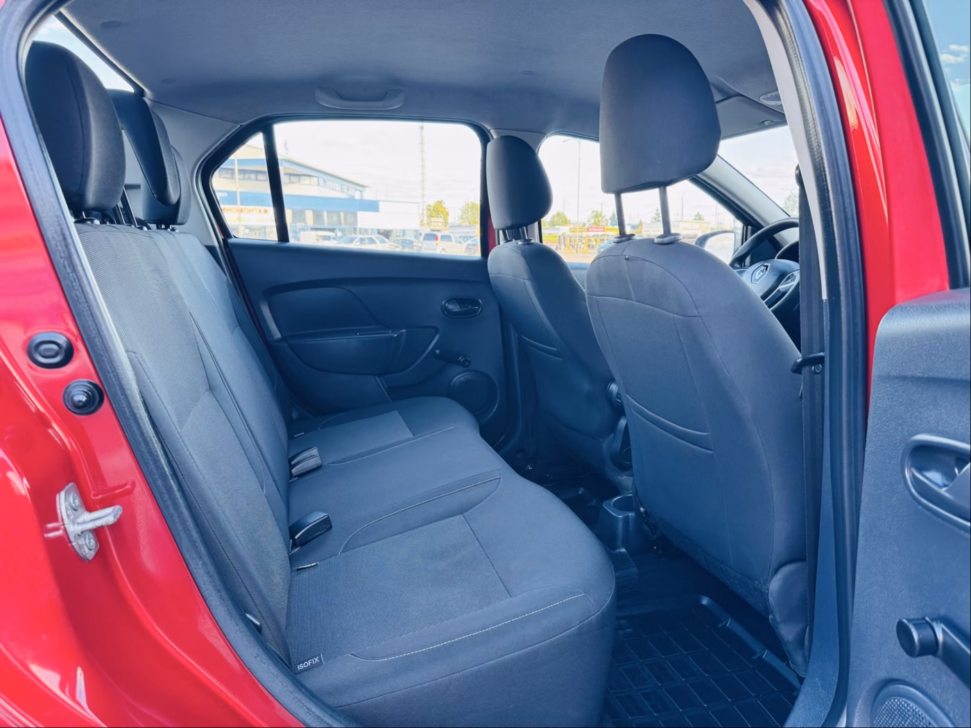Renault Logan Stepway фото 7