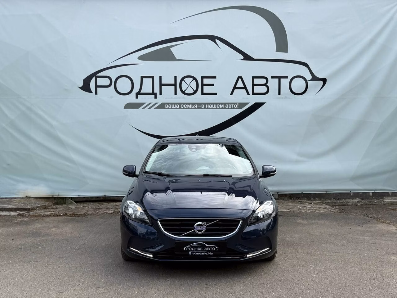 Volvo V40 фото 2