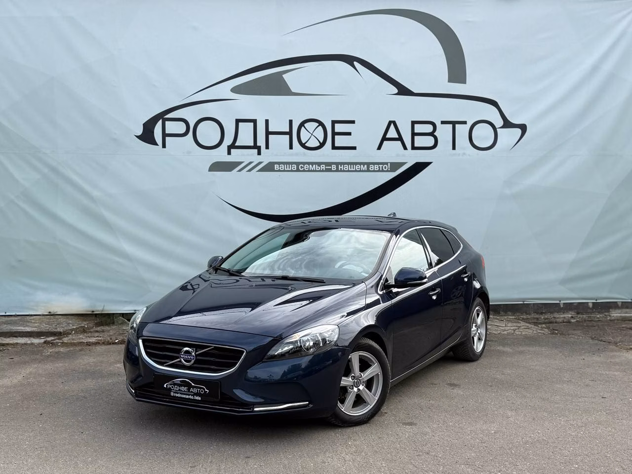 Volvo V40 фото 3