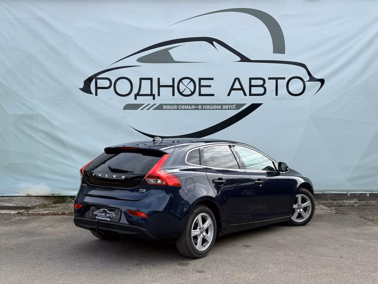 Volvo V40 фото 6