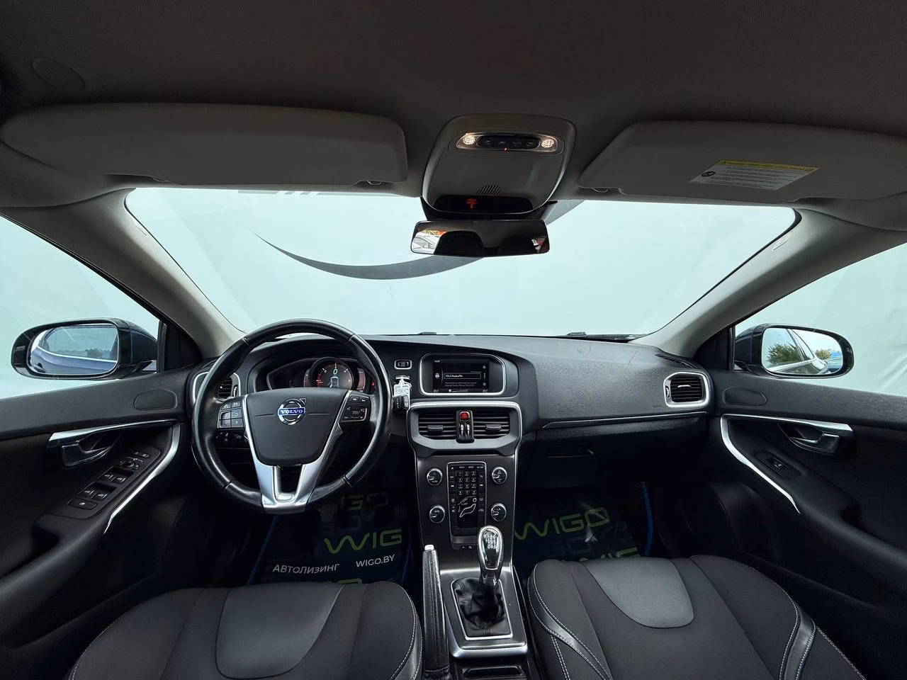 Volvo V40 фото 9