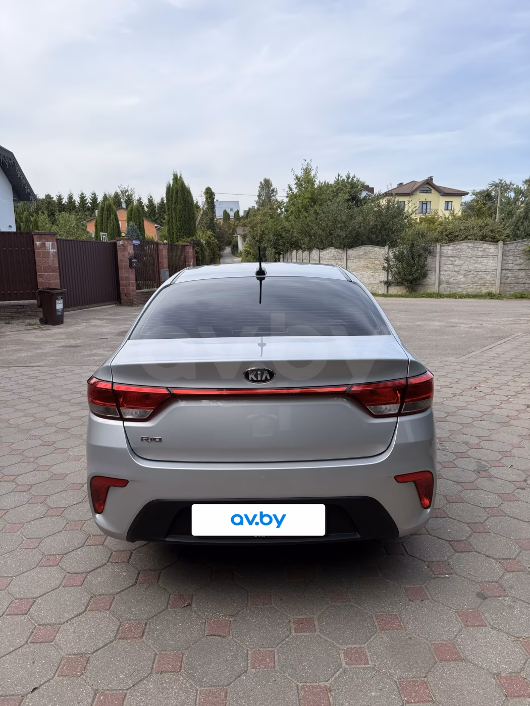 Kia Rio фото 5