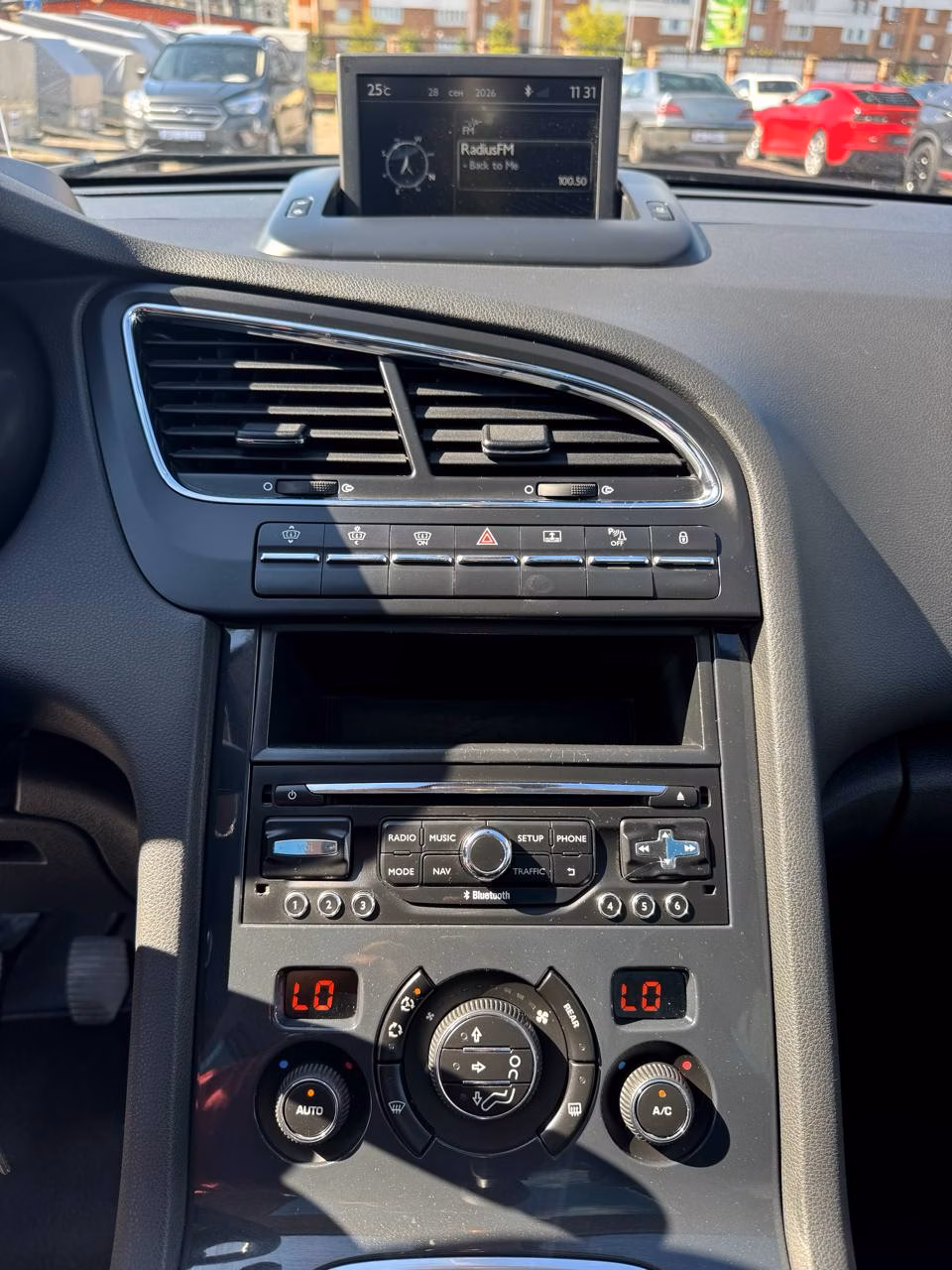 Peugeot 5008 фото 15