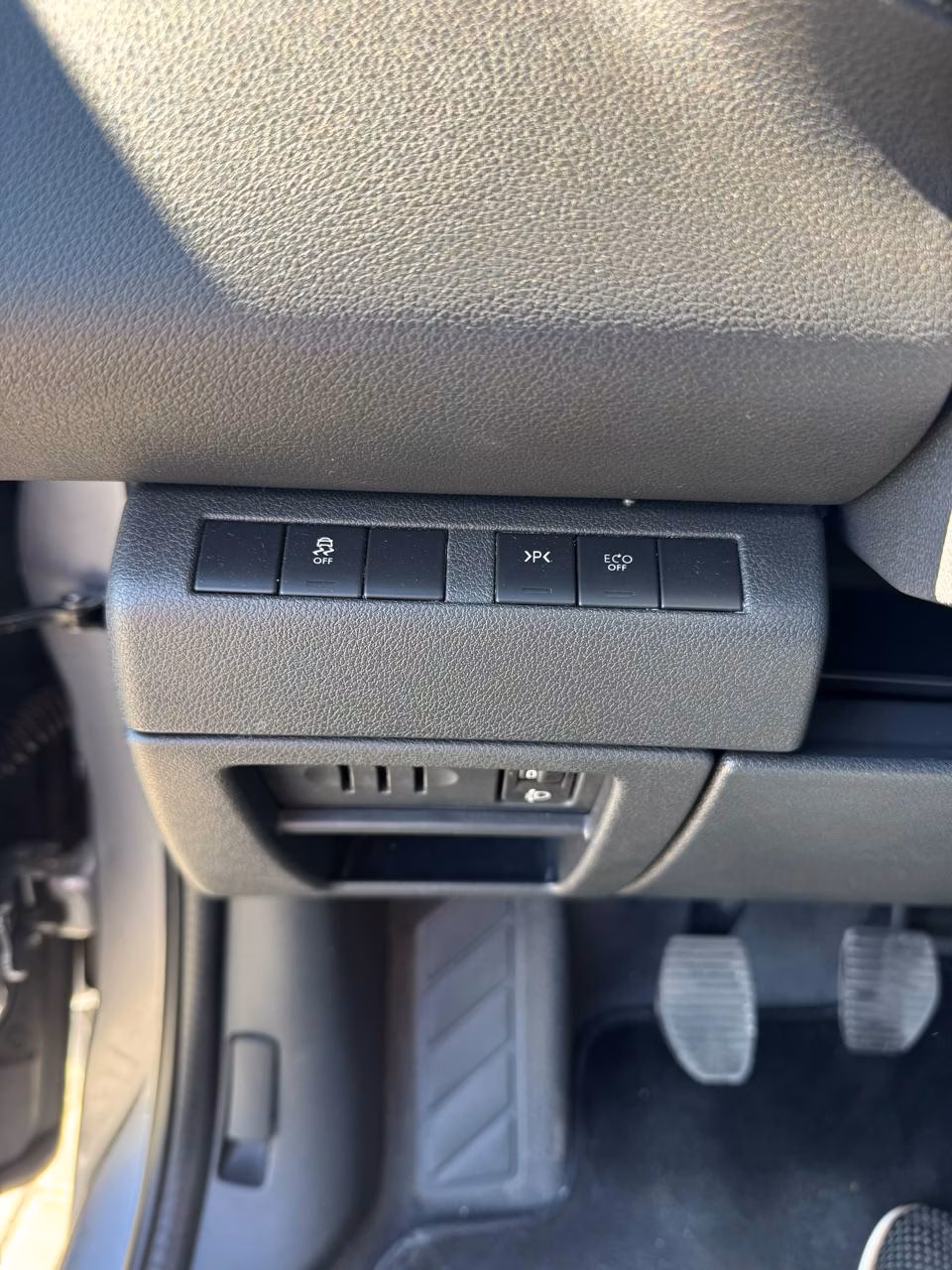 Peugeot 5008 фото 19