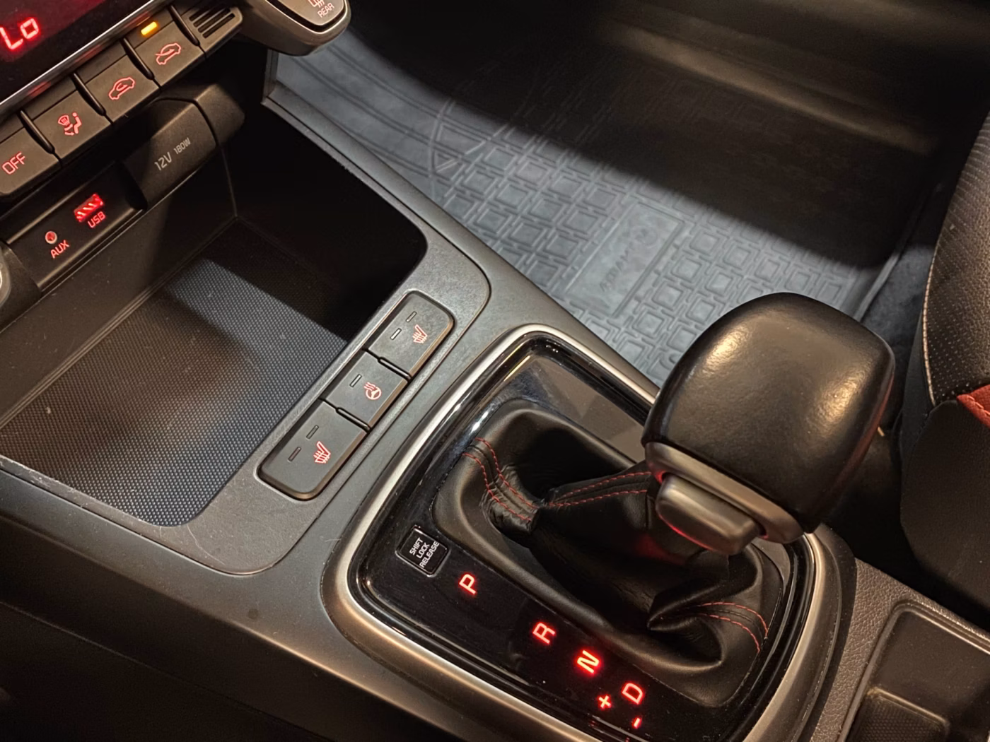 Kia Rio фото 13