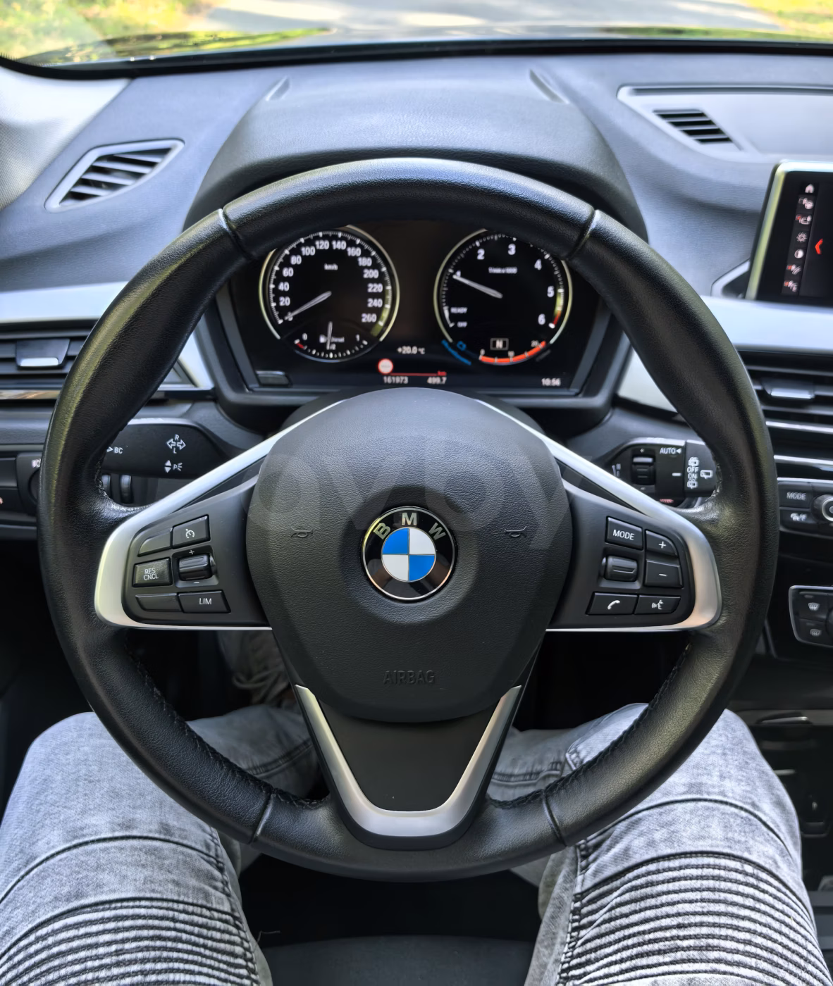 BMW X1 фото 9