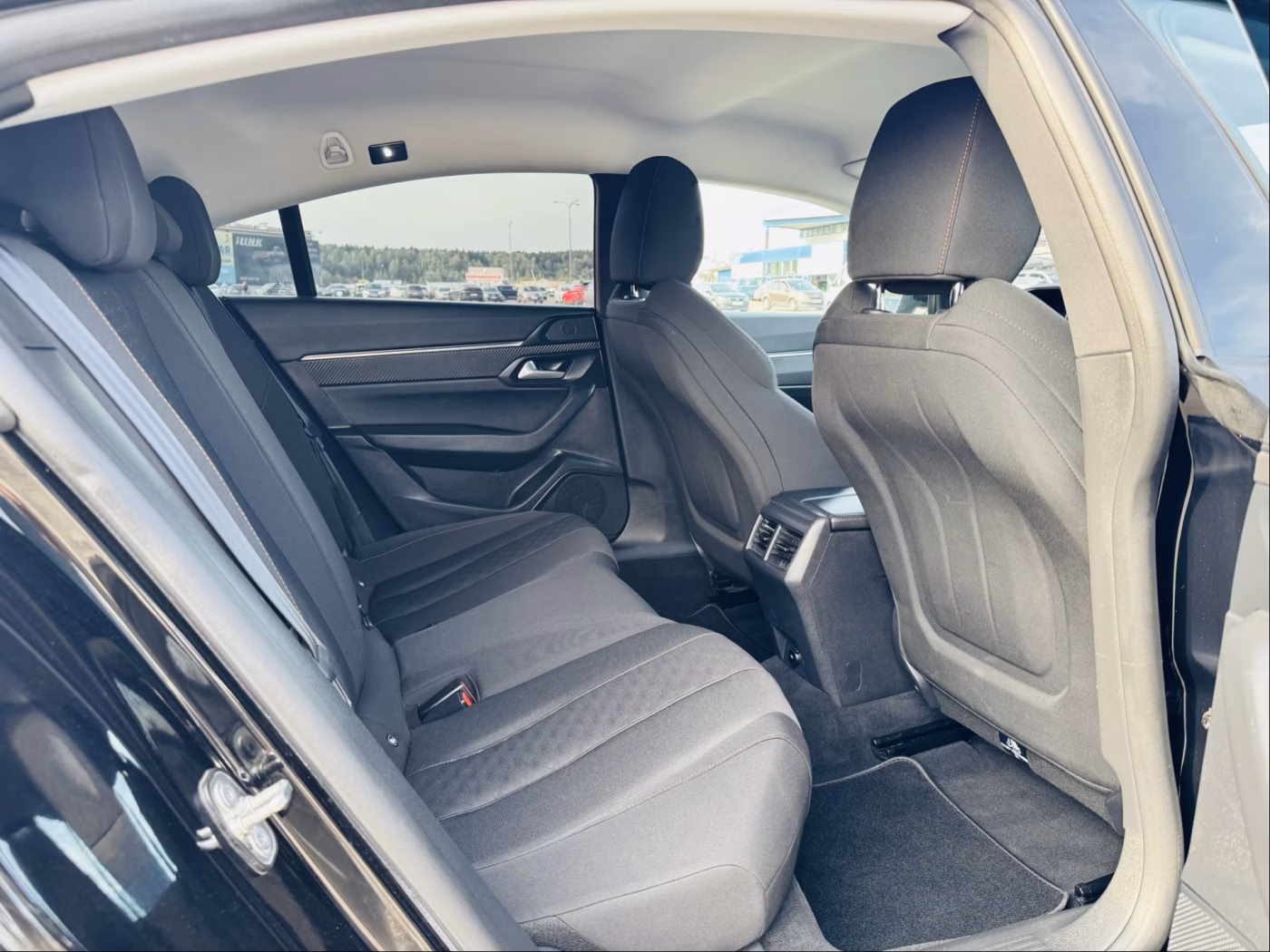 Peugeot 508 фото 7