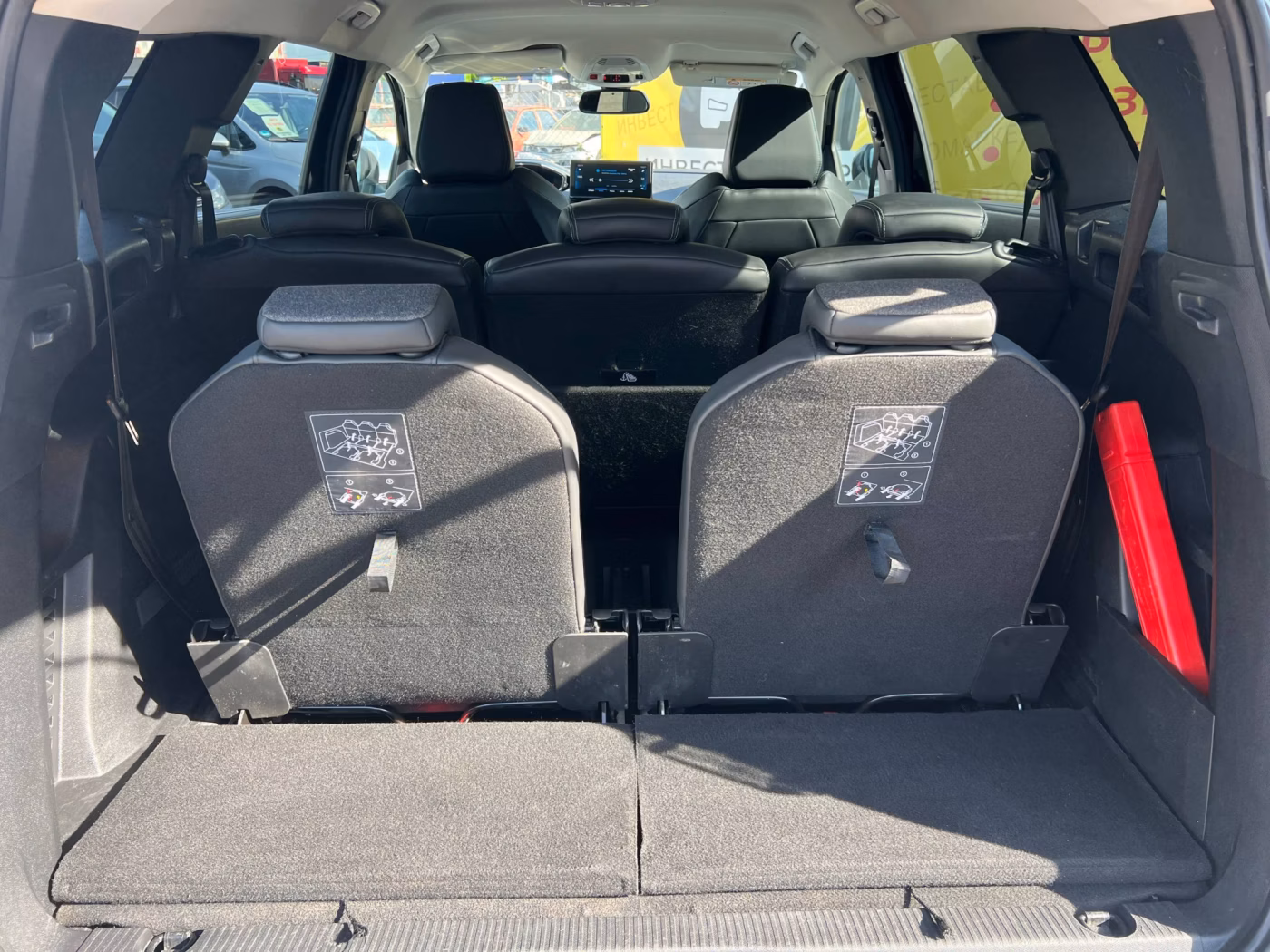 Peugeot 5008 фото 9