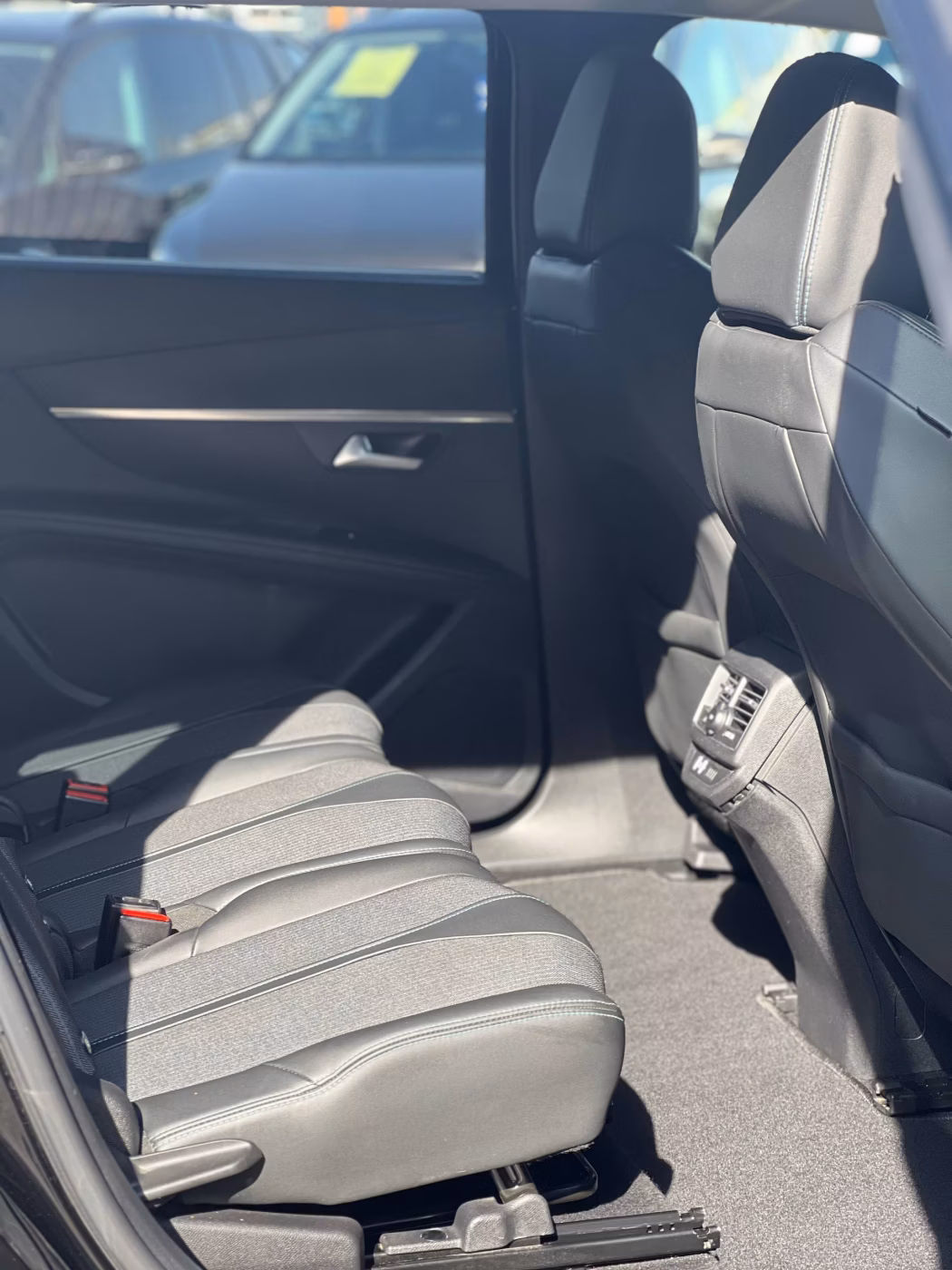 Peugeot 5008 фото 15