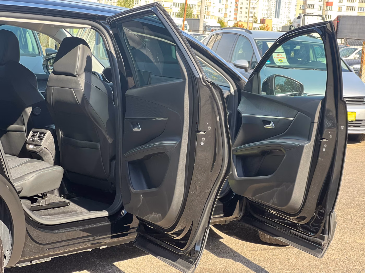 Peugeot 5008 фото 17