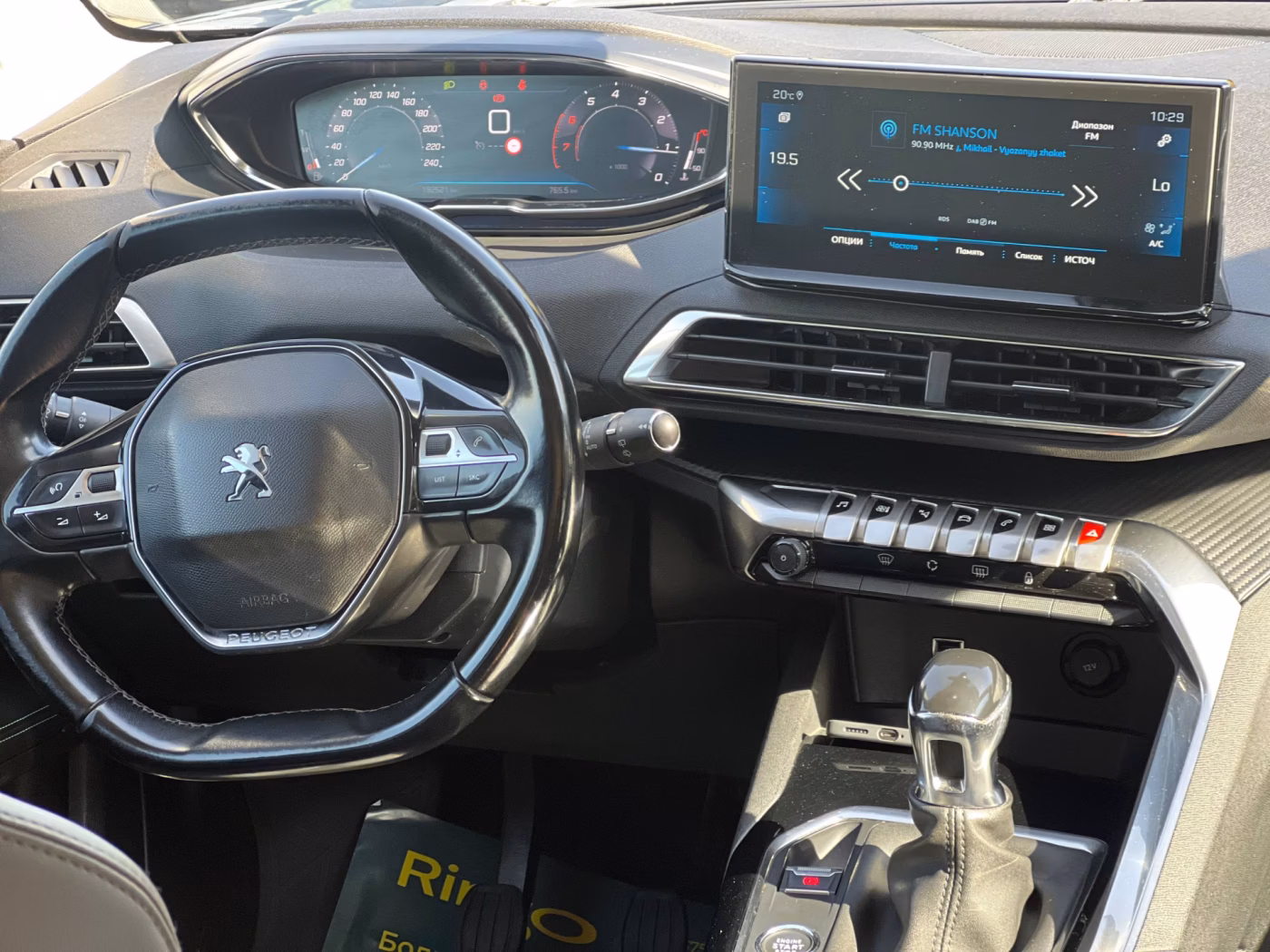 Peugeot 5008 фото 20