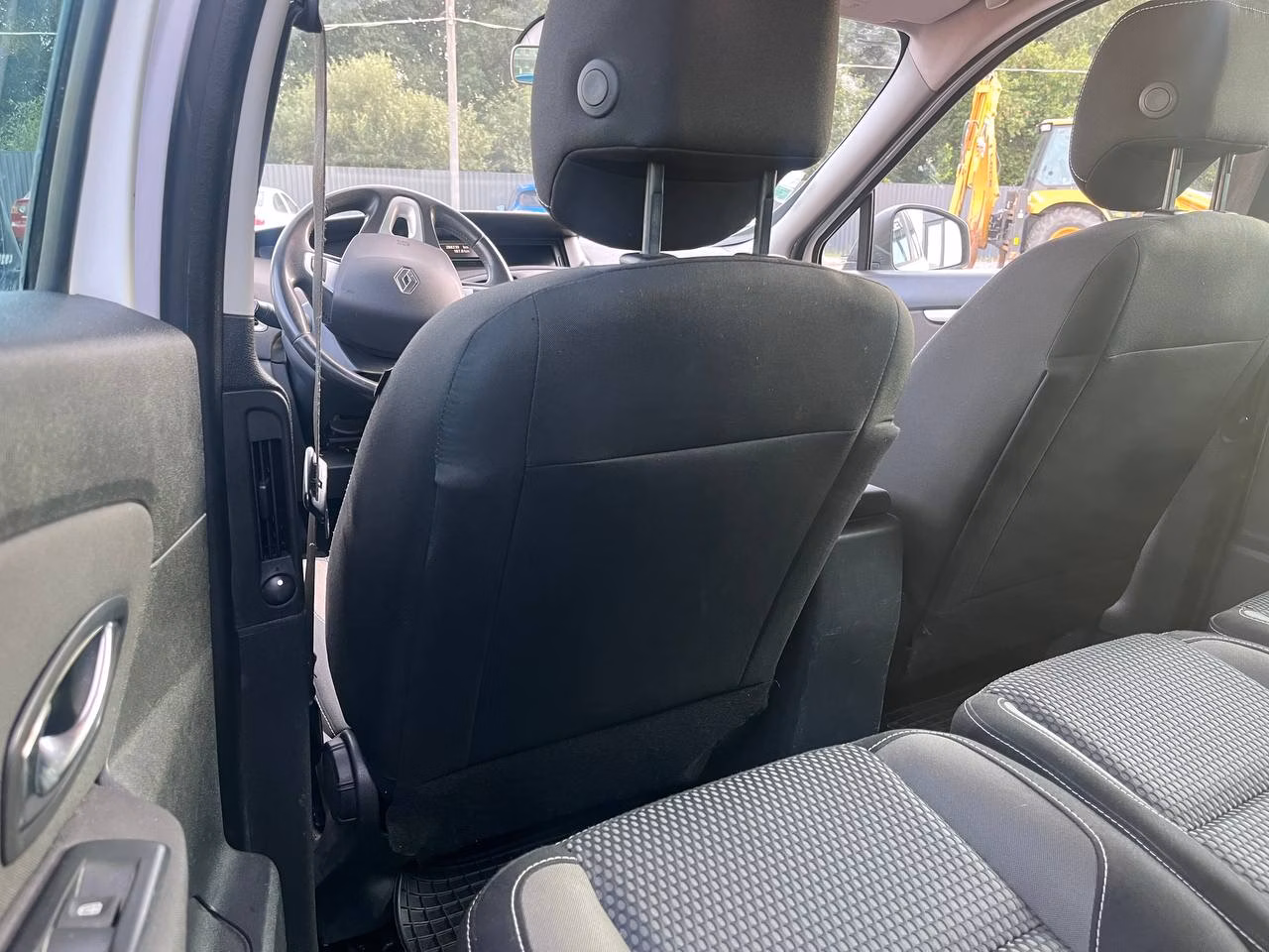 Renault Scenic фото 10