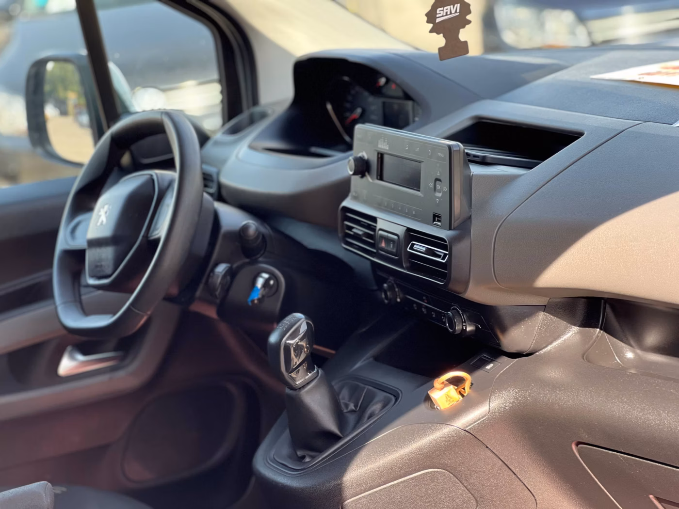 Peugeot Rifter фото 20