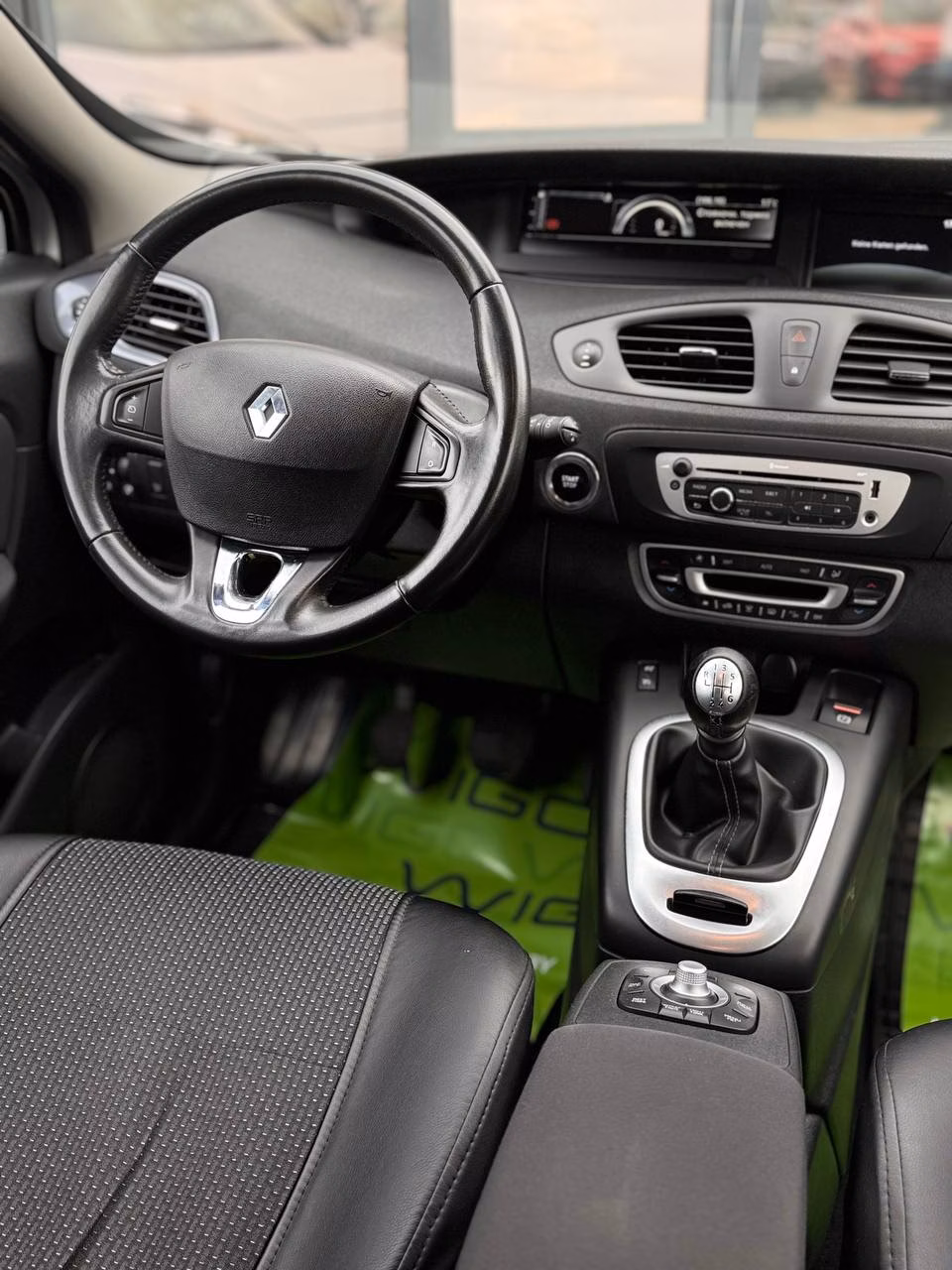 Renault Grand Scenic фото 15