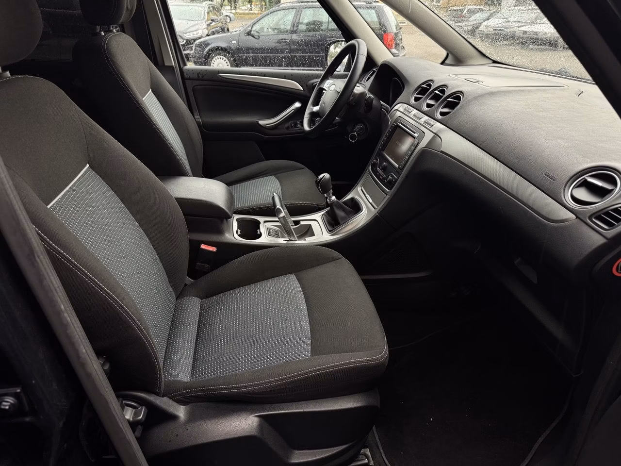 Ford Galaxy фото 8