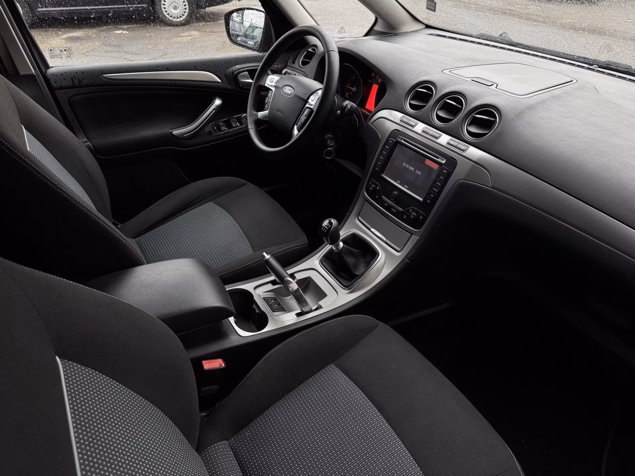 Ford Galaxy фото 9