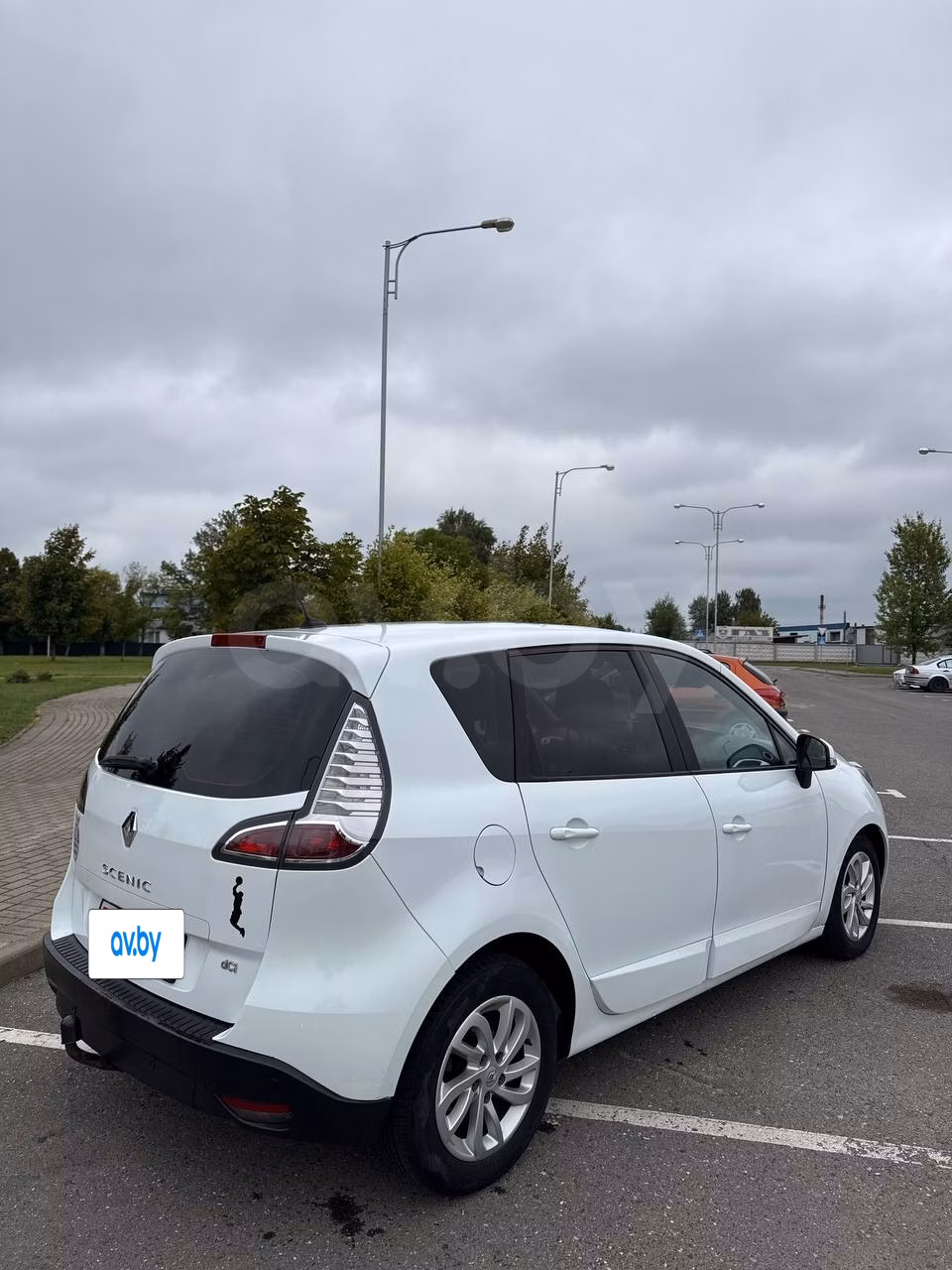 Renault Scenic фото 16