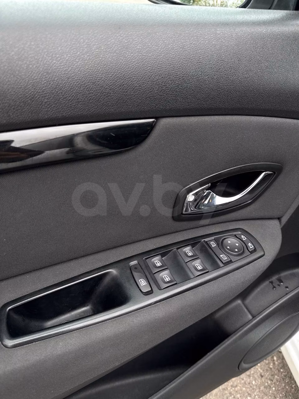 Renault Scenic фото 17