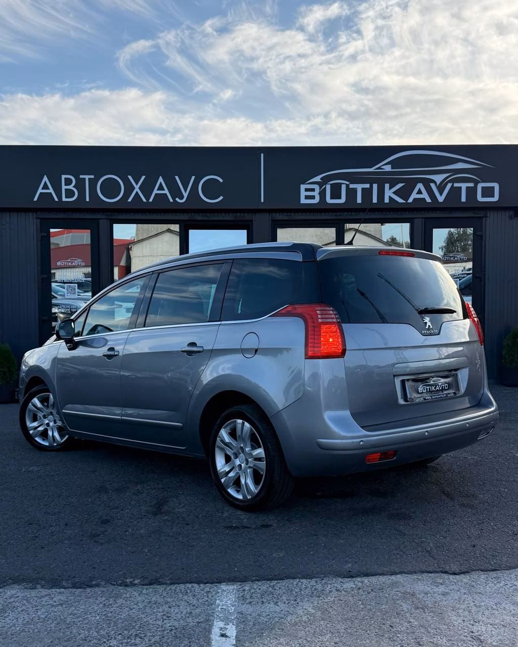 Peugeot 5008 фото 6
