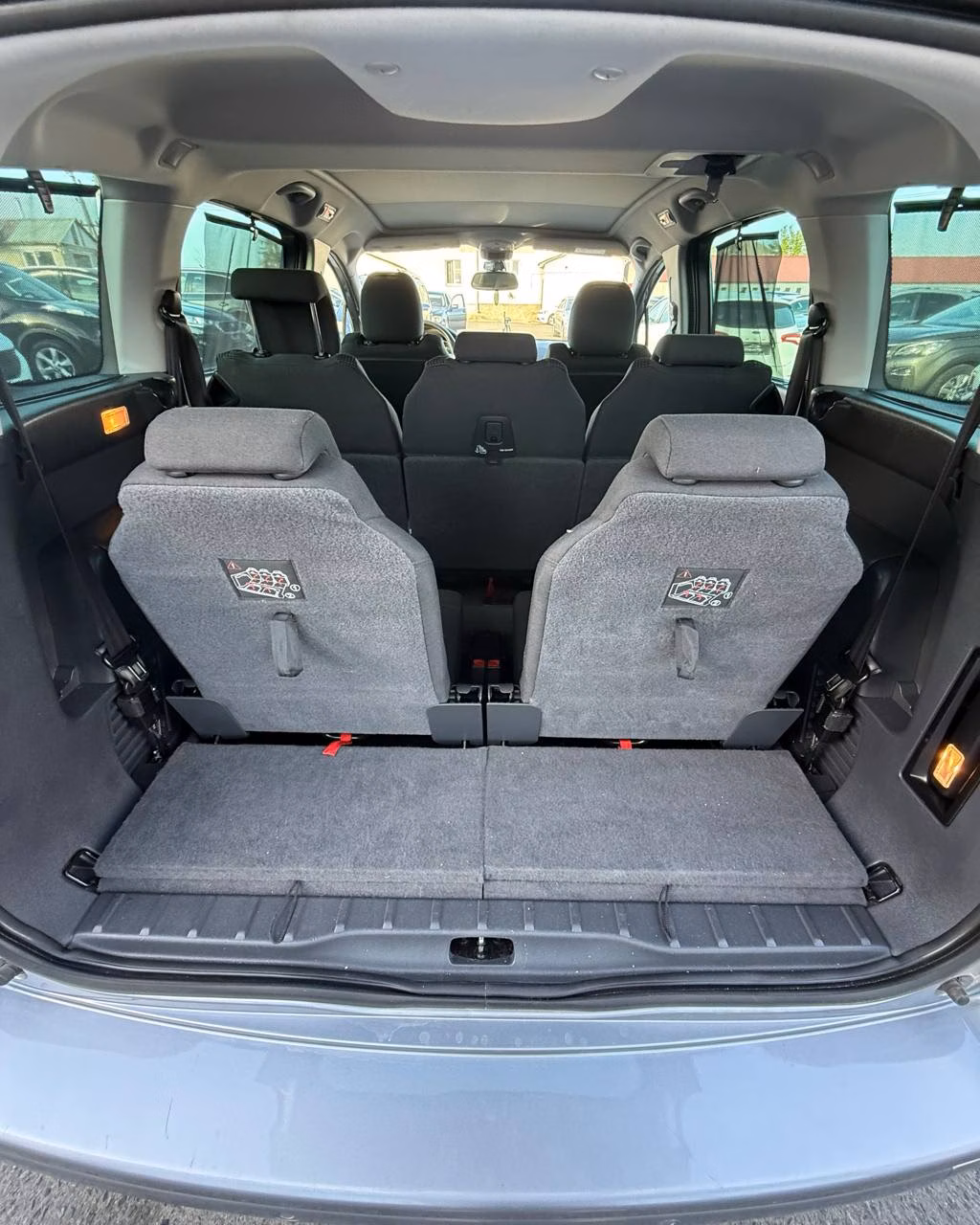 Peugeot 5008 фото 14