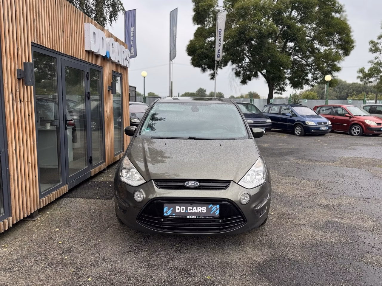 Ford S-MAX фото 2