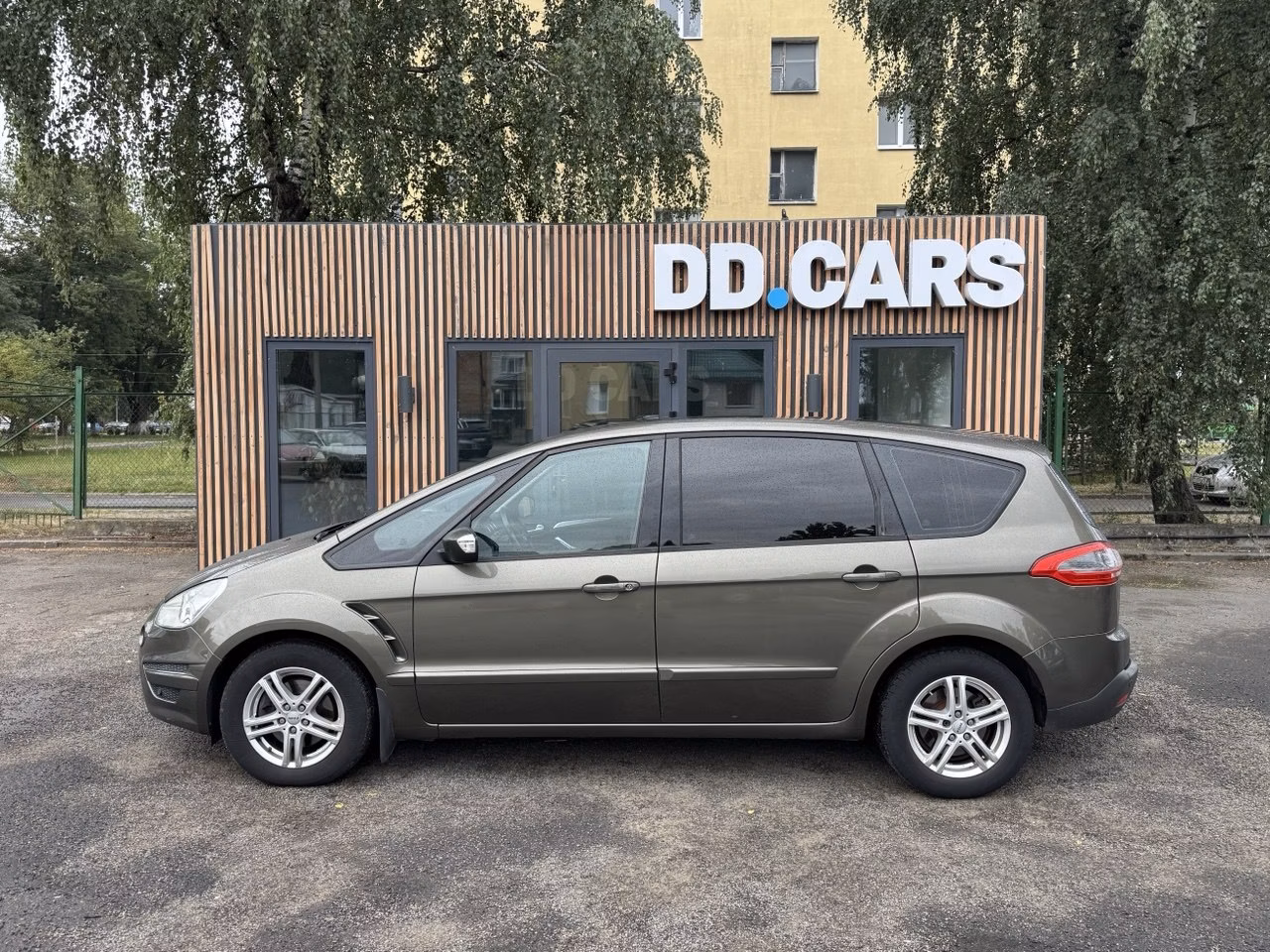 Ford S-MAX фото 5