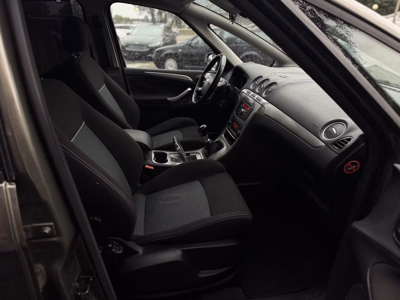 Ford S-MAX фото 7
