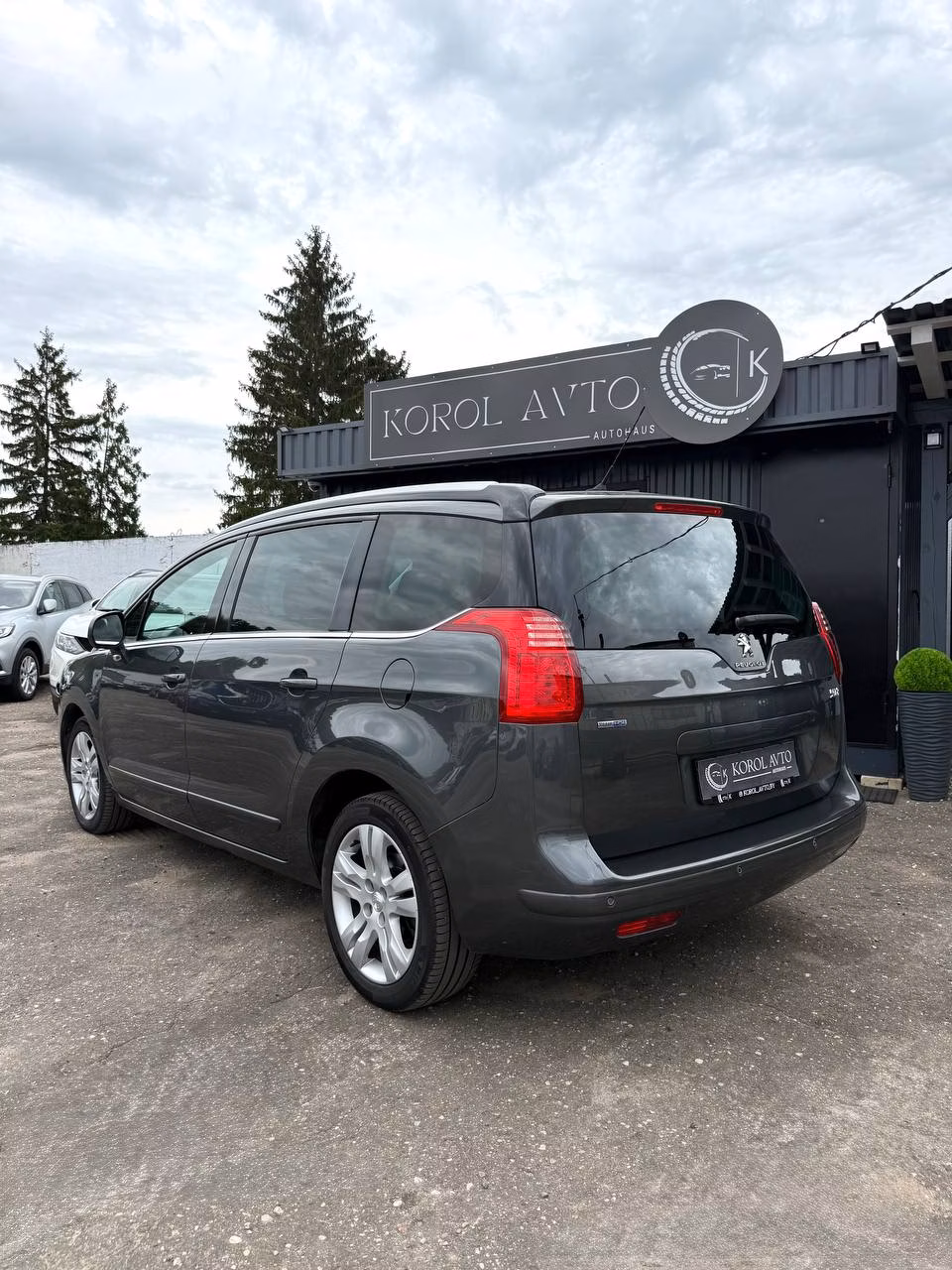 Peugeot 5008 фото 4