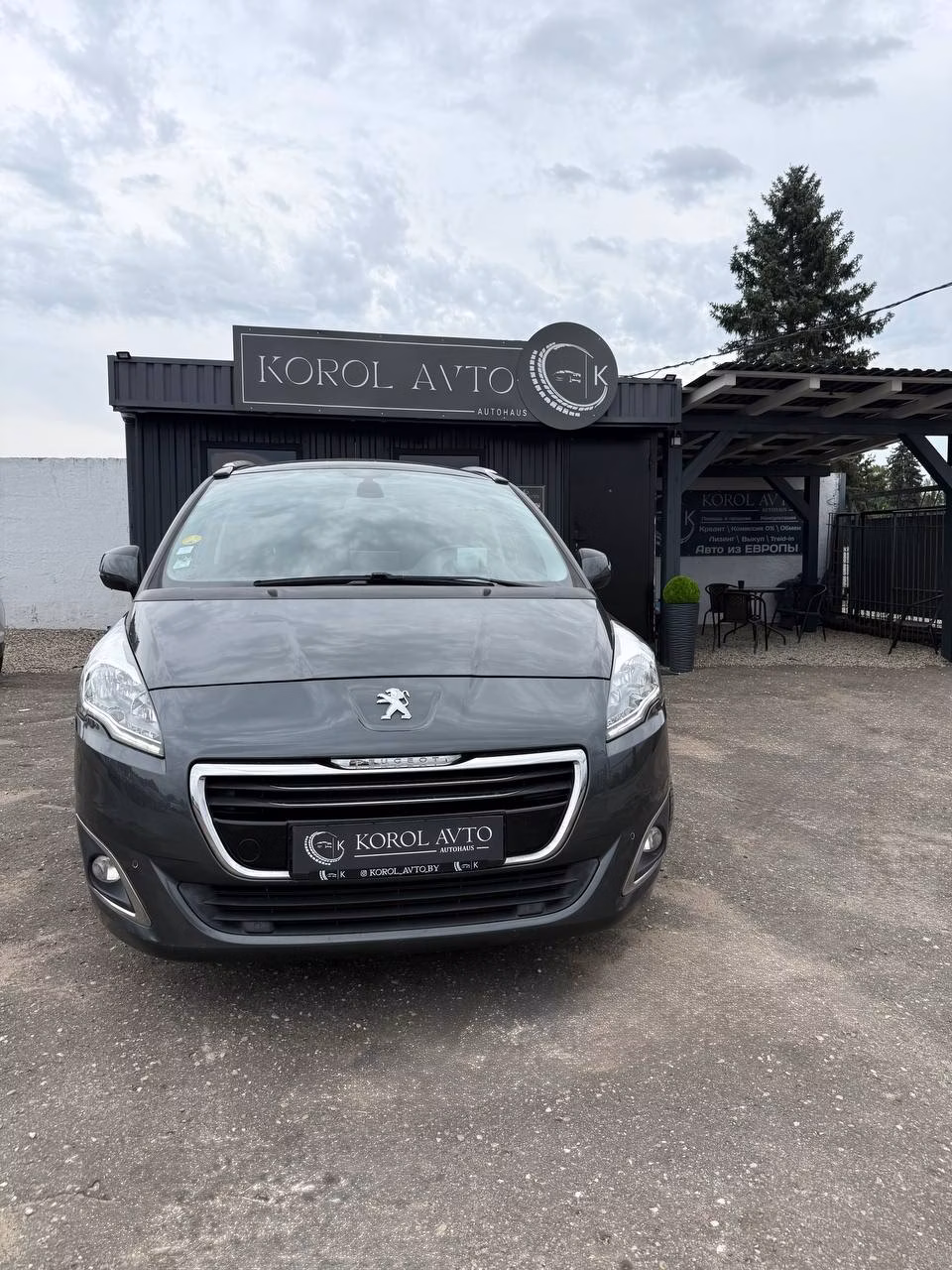 Peugeot 5008 фото 9