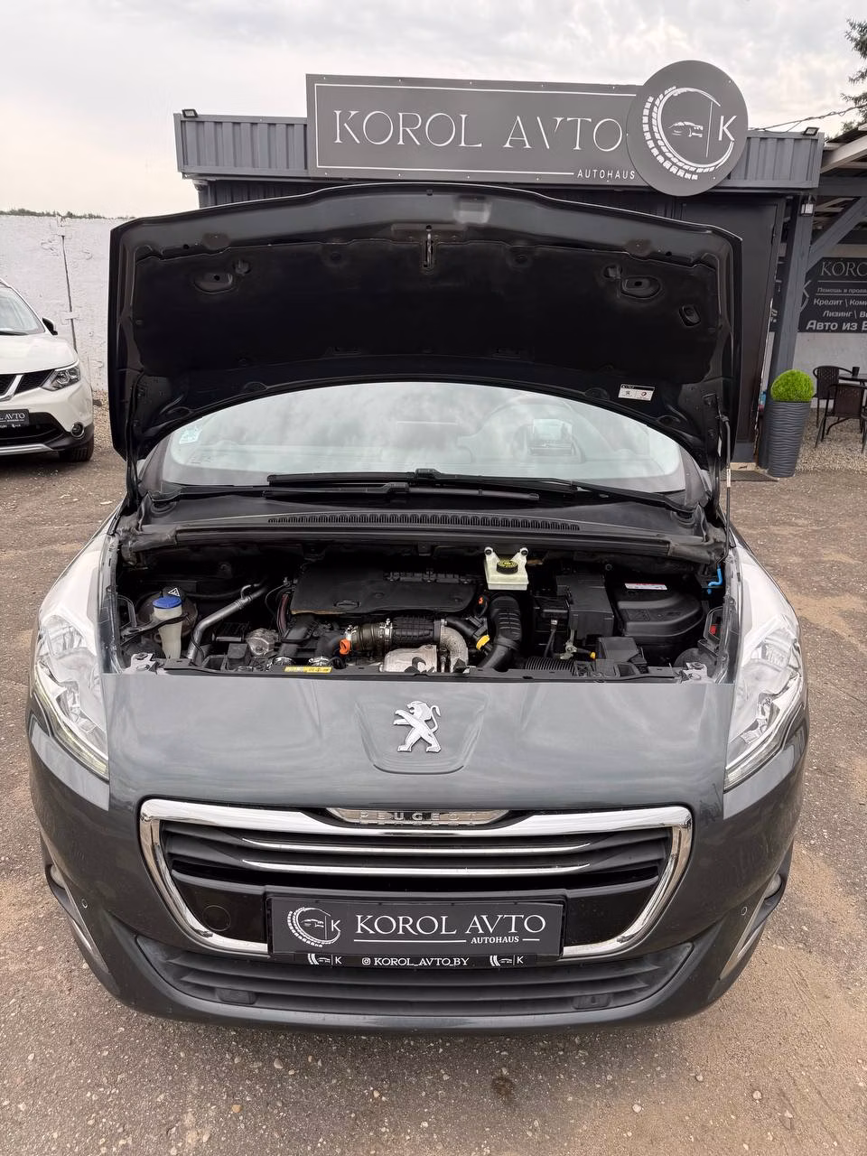 Peugeot 5008 фото 10