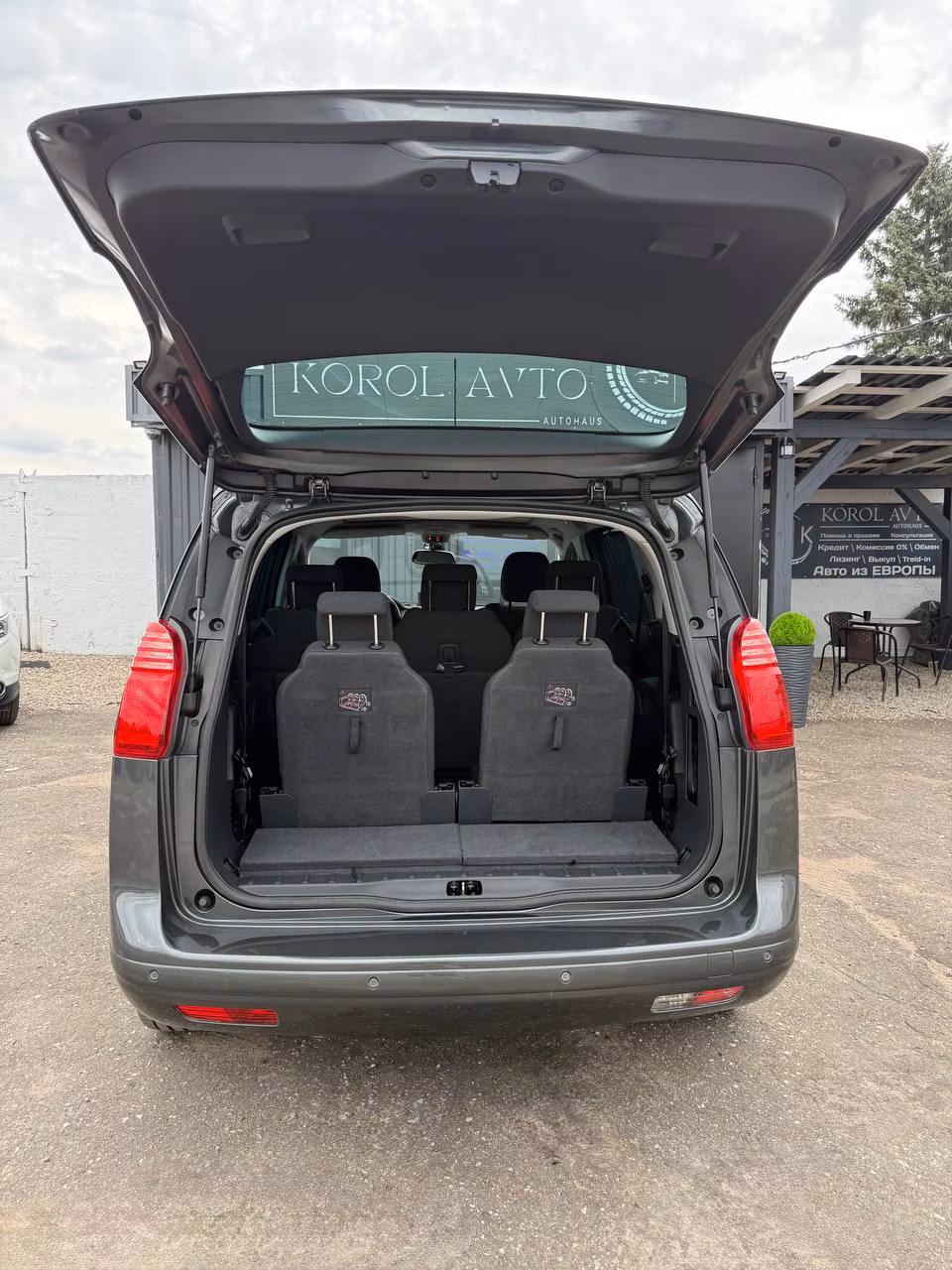 Peugeot 5008 фото 17