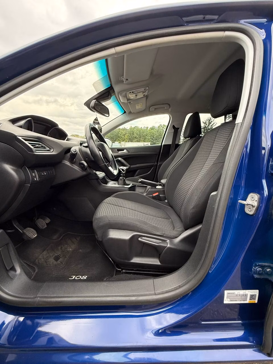 Peugeot 308 фото 11