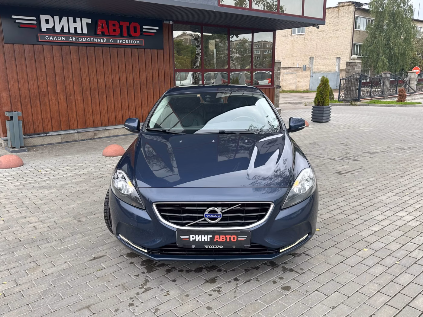 Volvo V40 фото 2