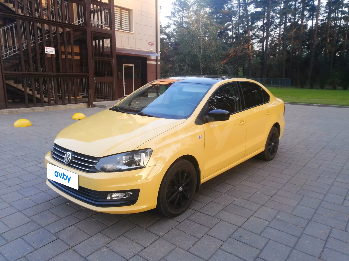 Volkswagen Polo Sedan