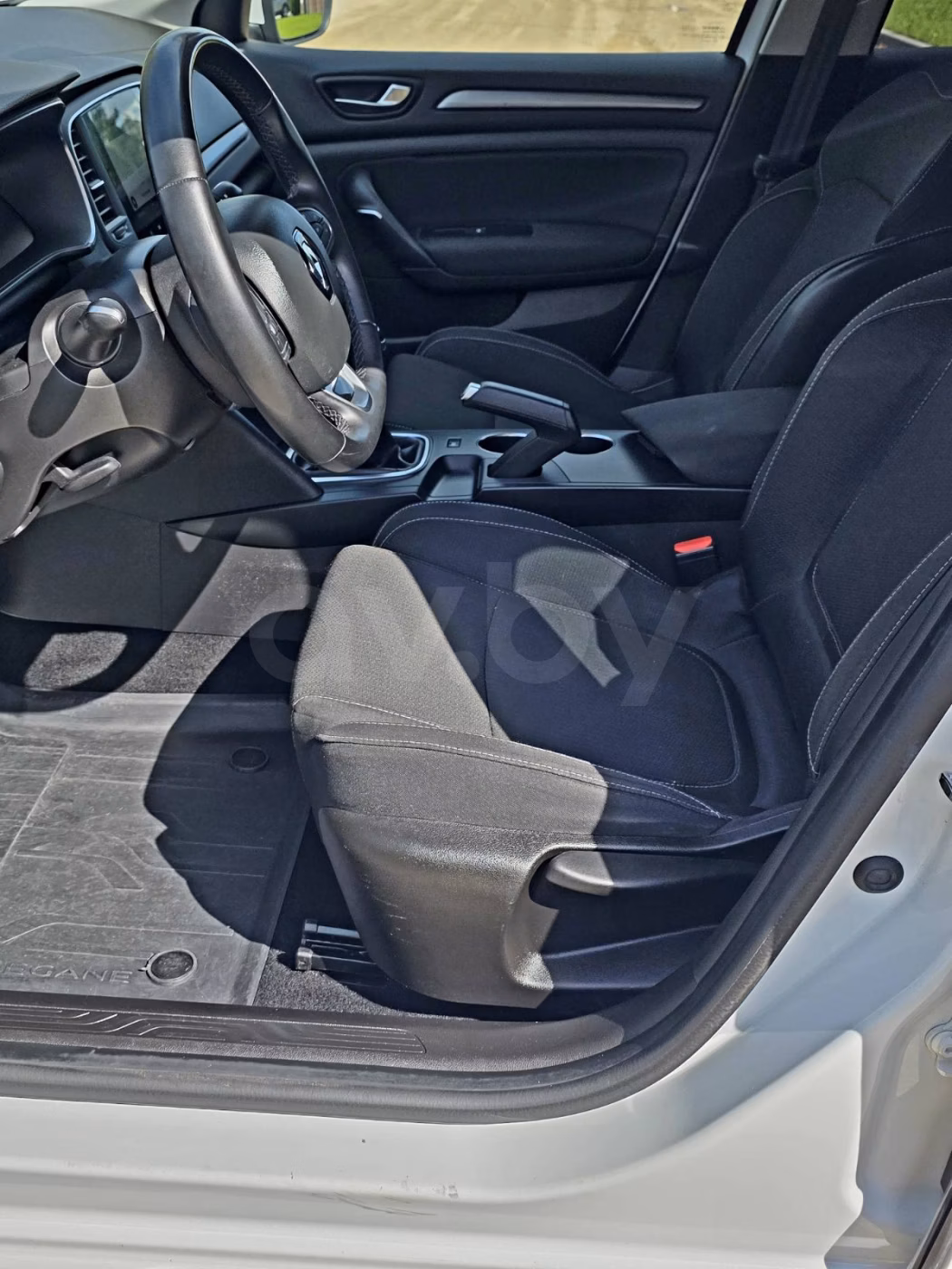 Renault Megane фото 9