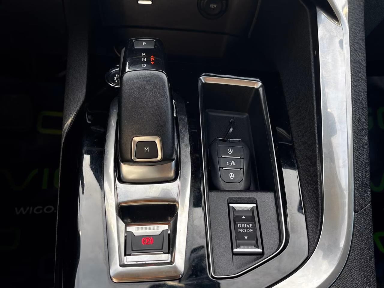 Peugeot 5008 фото 18