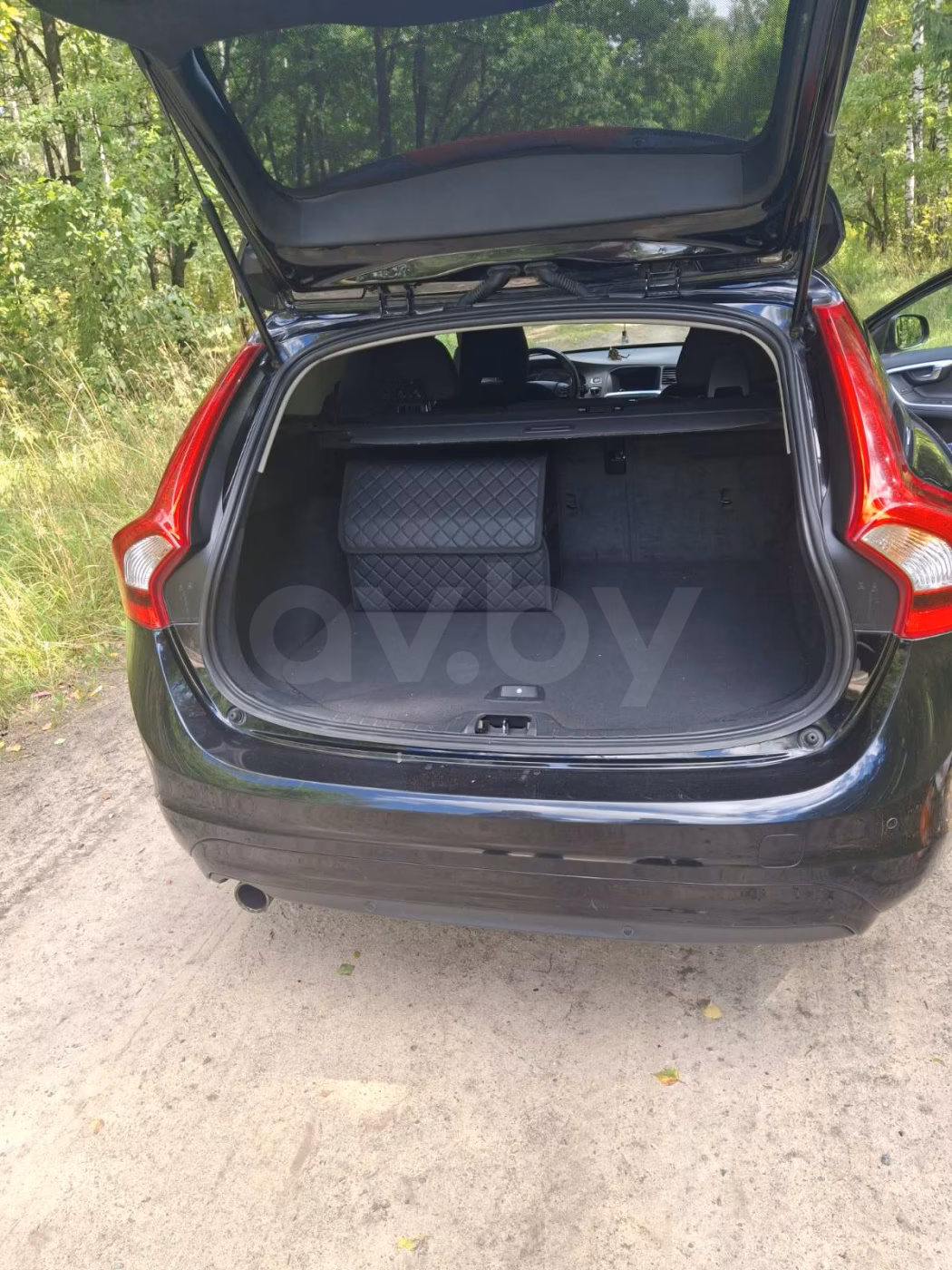 Volvo V60 фото 9