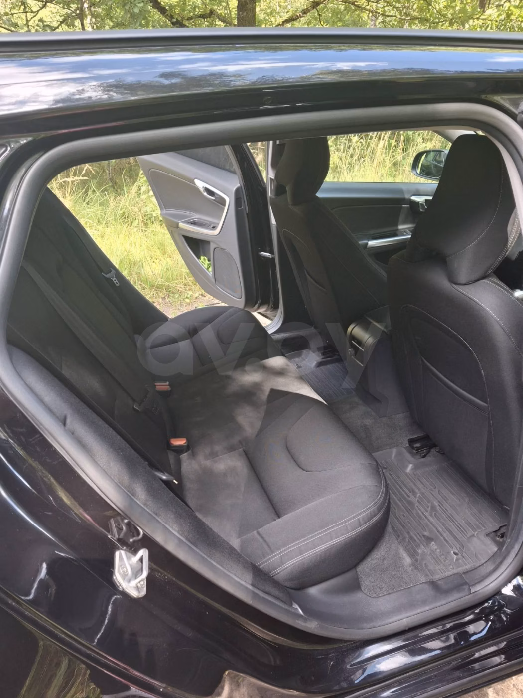 Volvo V60 фото 12