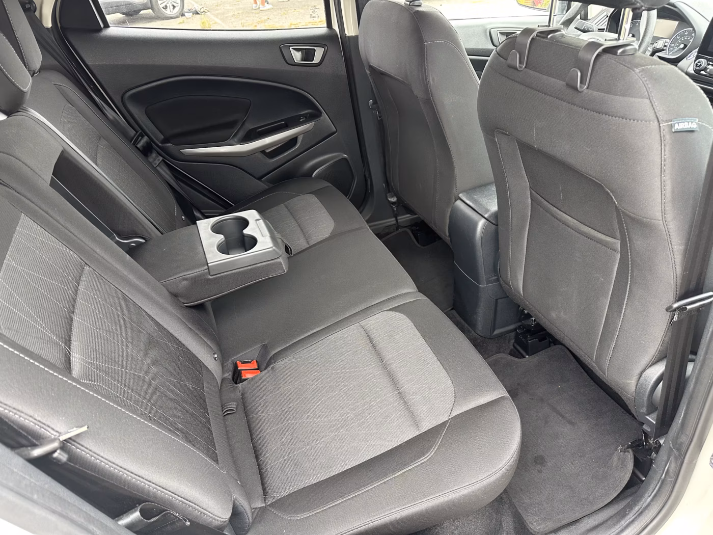Ford EcoSport фото 11