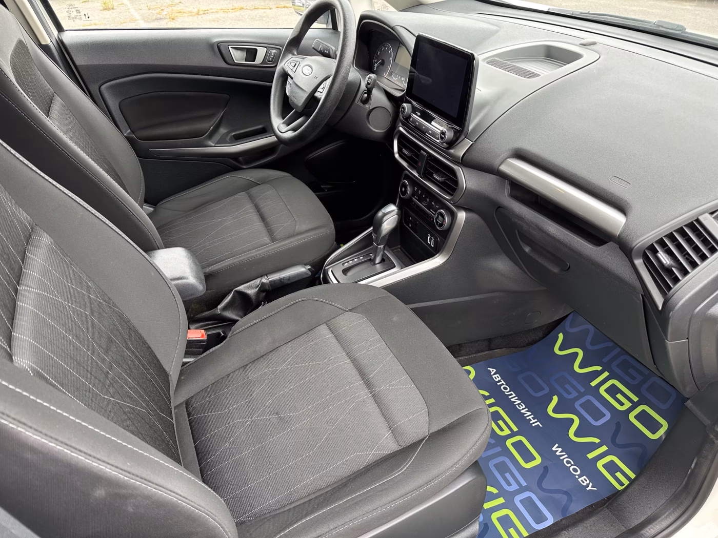 Ford EcoSport фото 12