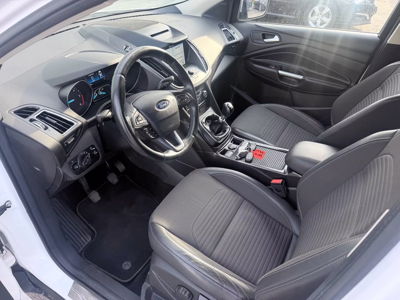 Ford Kuga фото 8