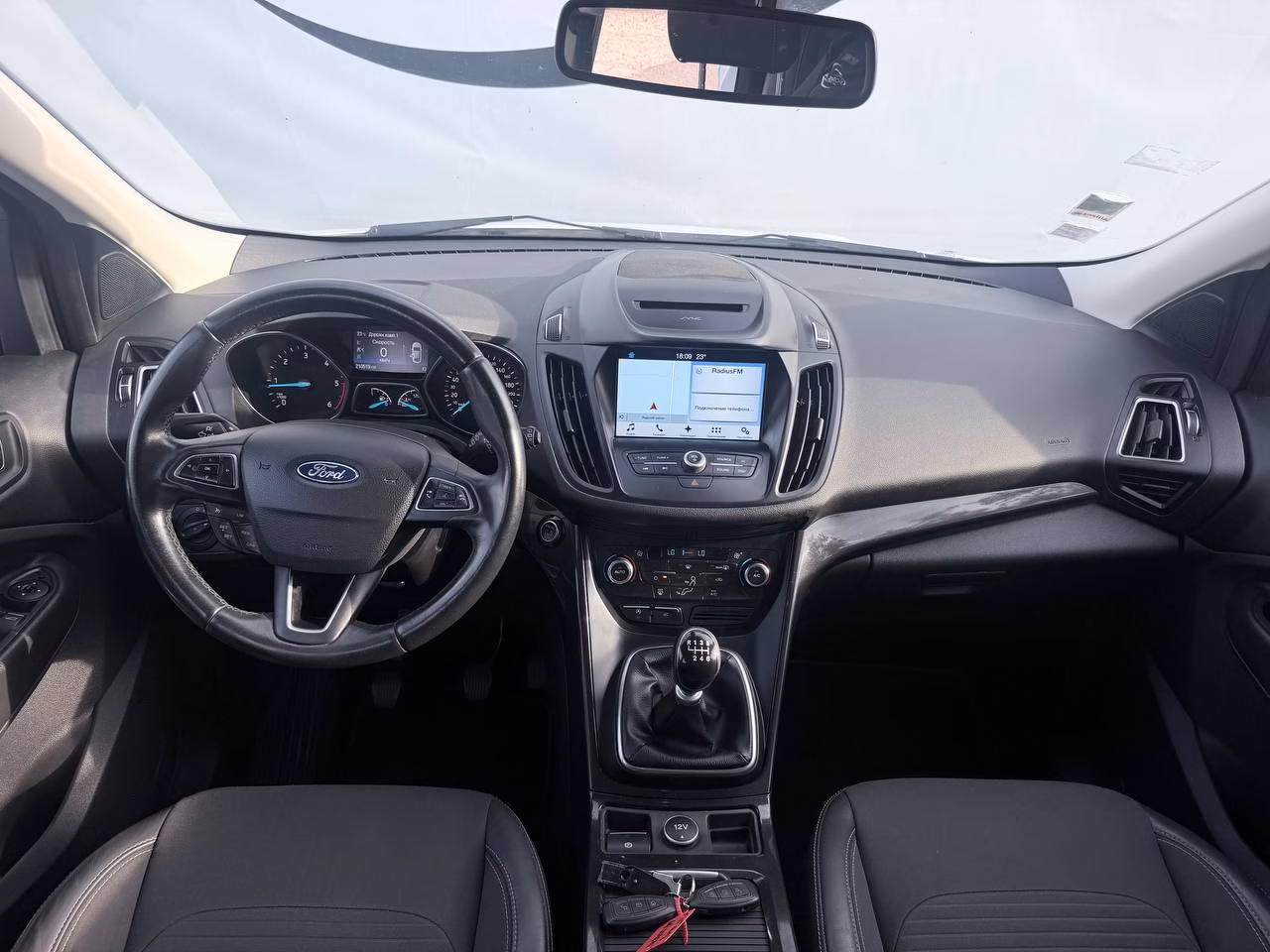 Ford Kuga фото 9