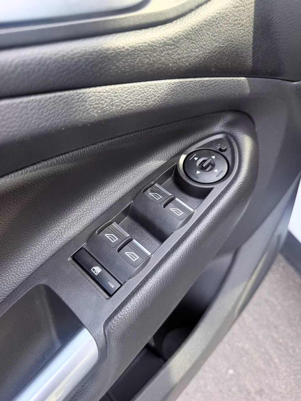 Ford Kuga фото 12