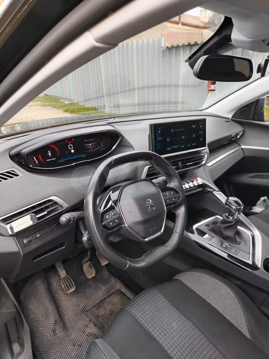 Peugeot 5008 фото 12