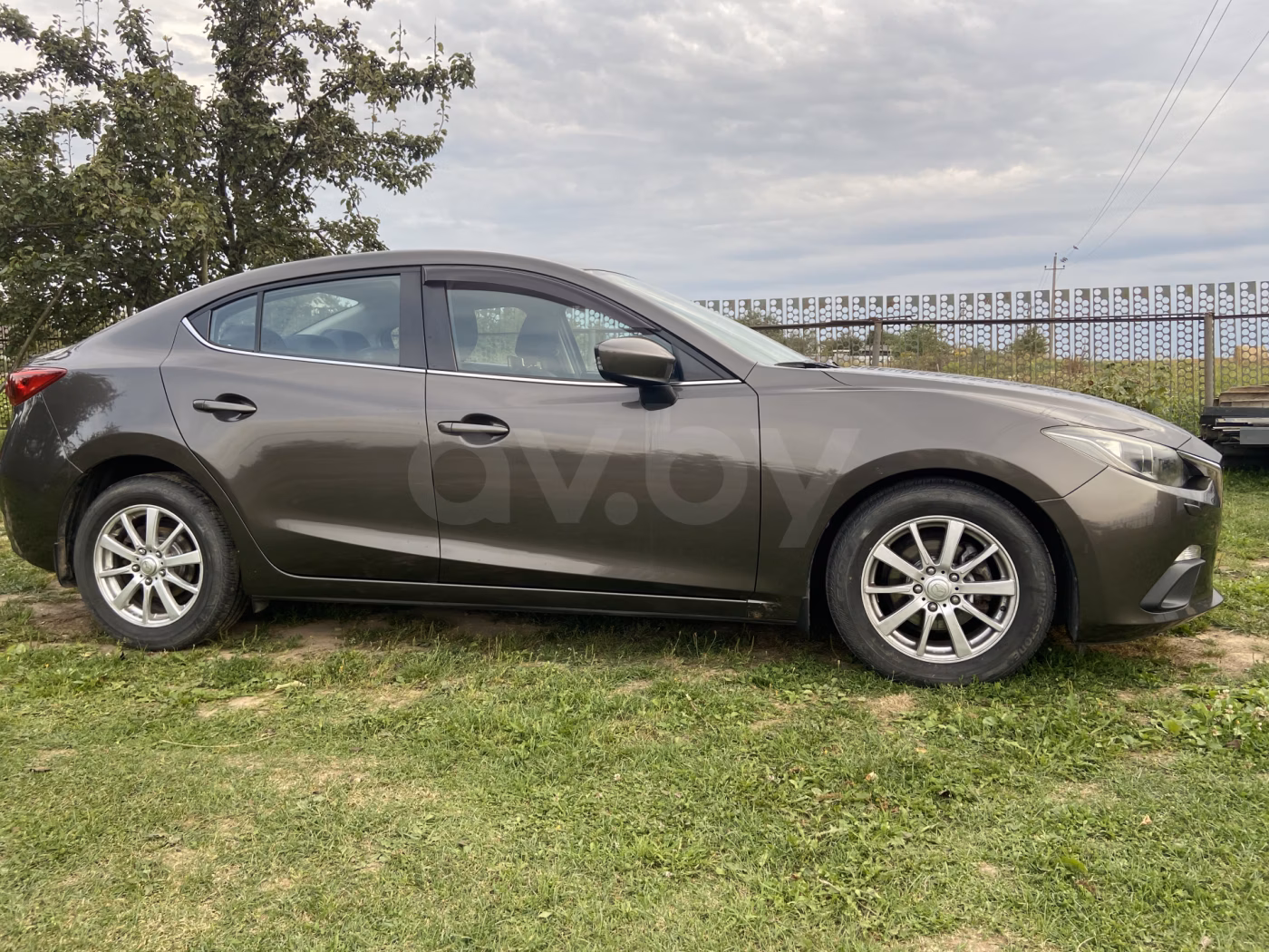 Mazda 3 фото 11