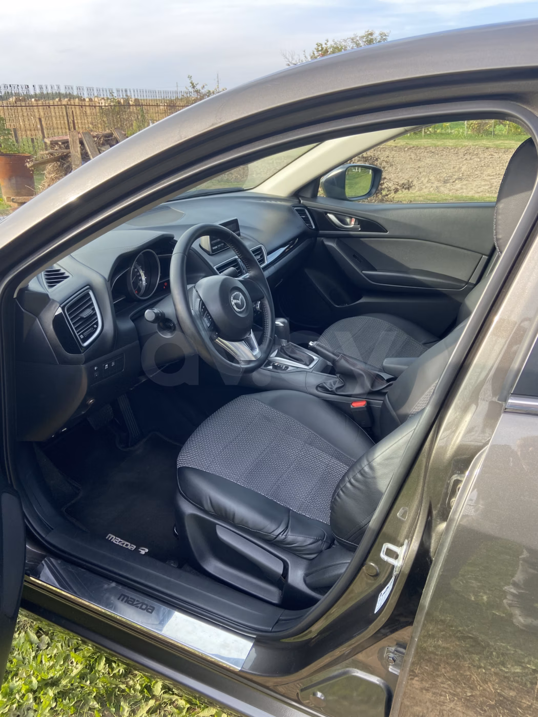 Mazda 3 фото 17