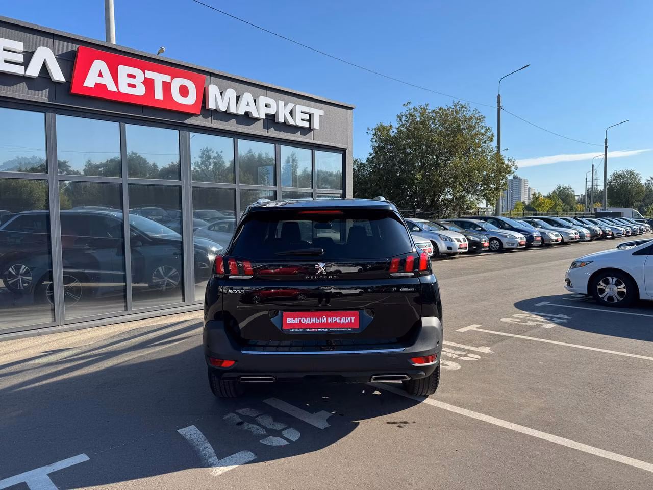 Peugeot 5008 фото 6