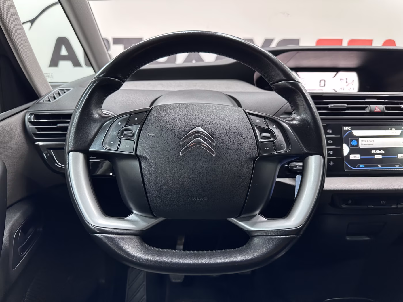 Citroen C4 Picasso фото 12