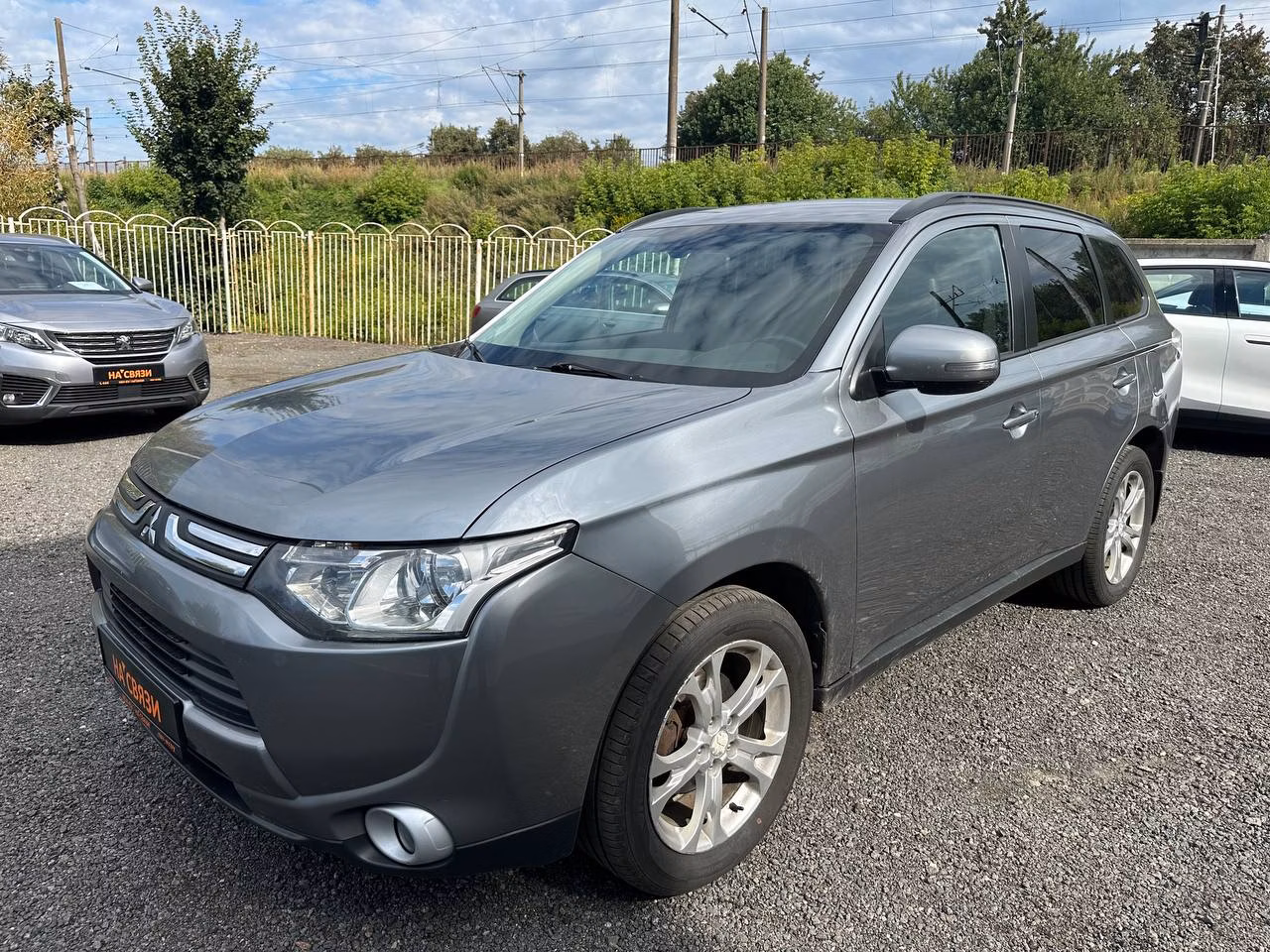 Mitsubishi Outlander фото 3
